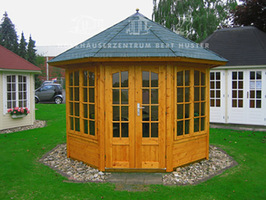 Pavillon Sondermodell NELLY / in 40 mm Wandstärke / Durchmesser 3,10 m / inklusive 4 Doppelflügelfenstern / inklusive Fußboden